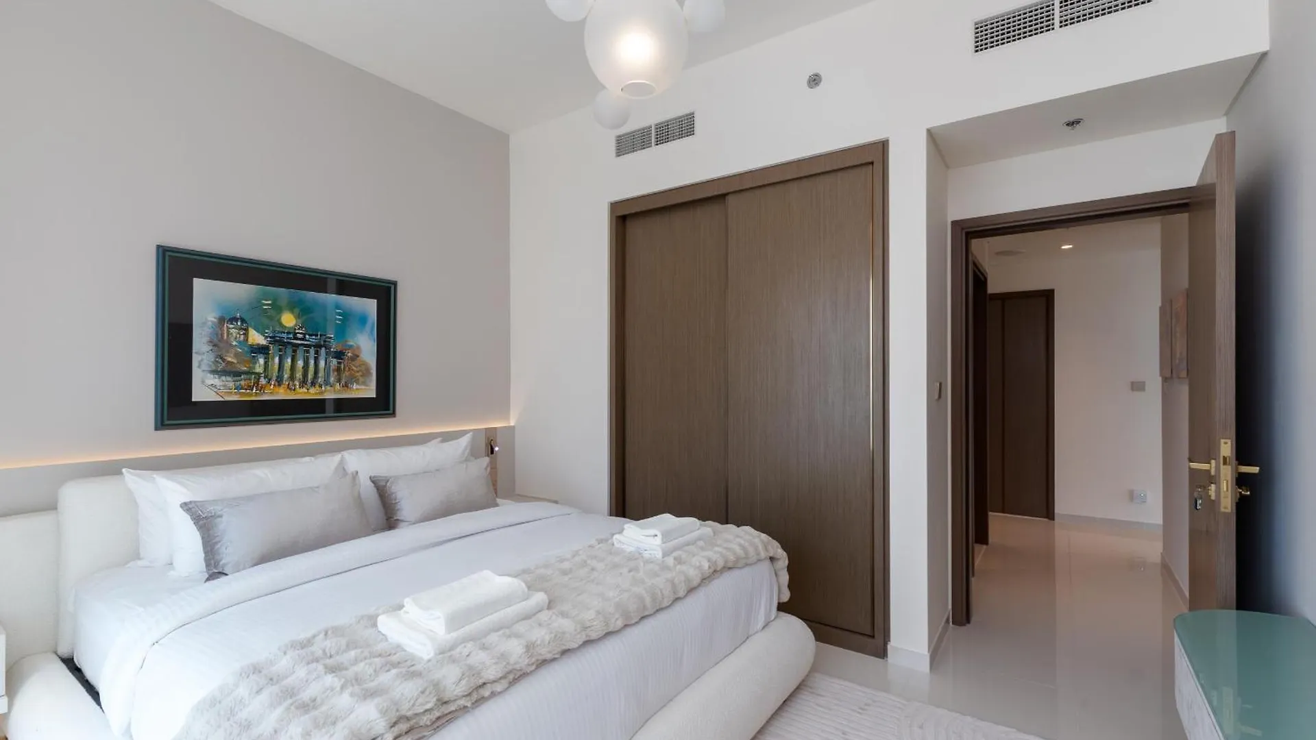 Grand Bleu, Emaar Beachfront - Mint Stay Dubai Appartamento