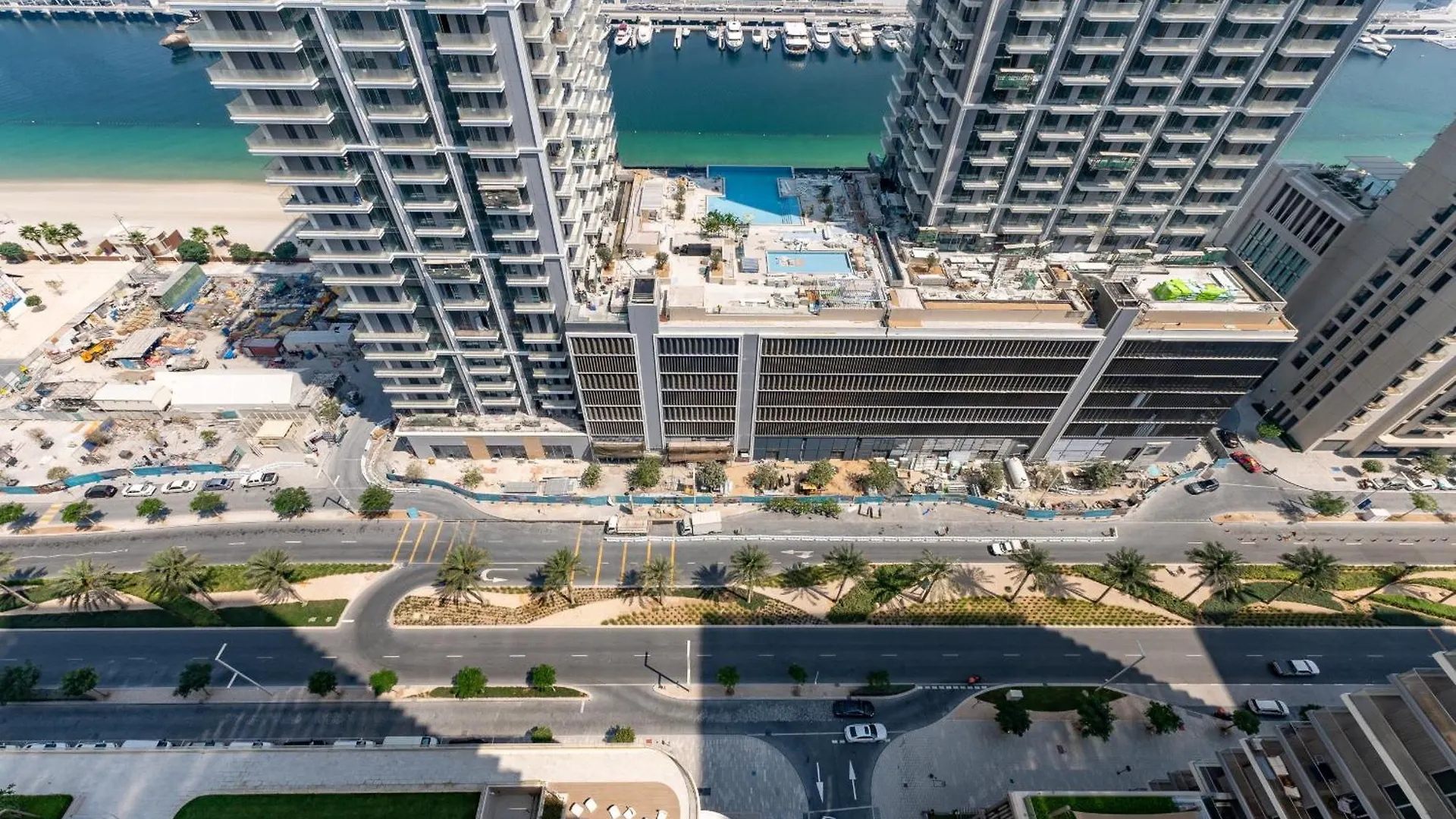 Апартаменты Grand Bleu, Emaar Beachfront - Mint Stay Дубай