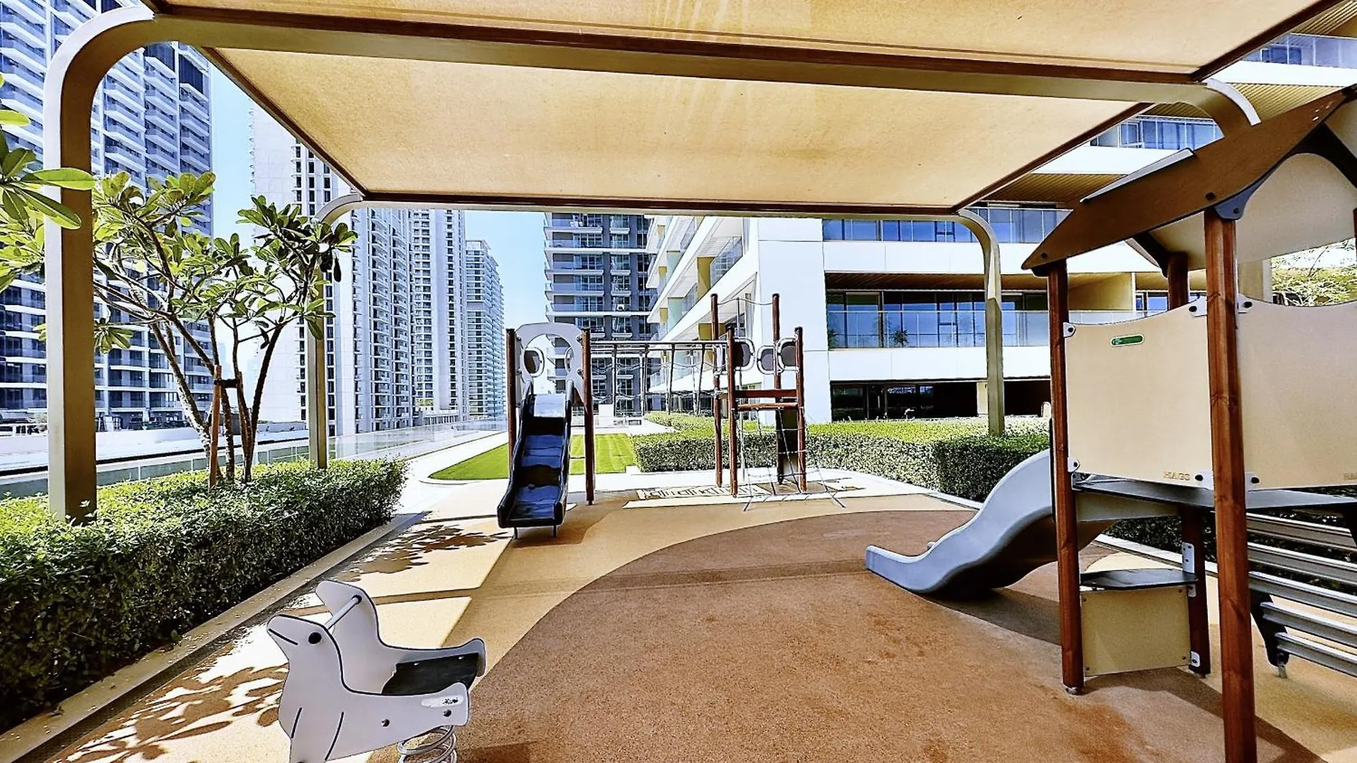 Grand Bleu, Emaar Beachfront - Mint Stay Дубай 0*,  ОАЭ