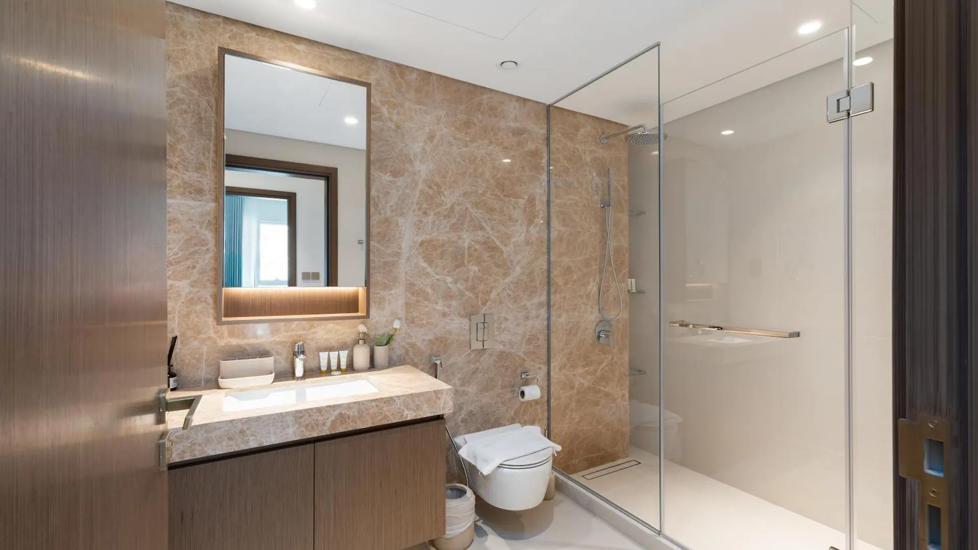 Апартаменты Grand Bleu, Emaar Beachfront - Mint Stay Дубай