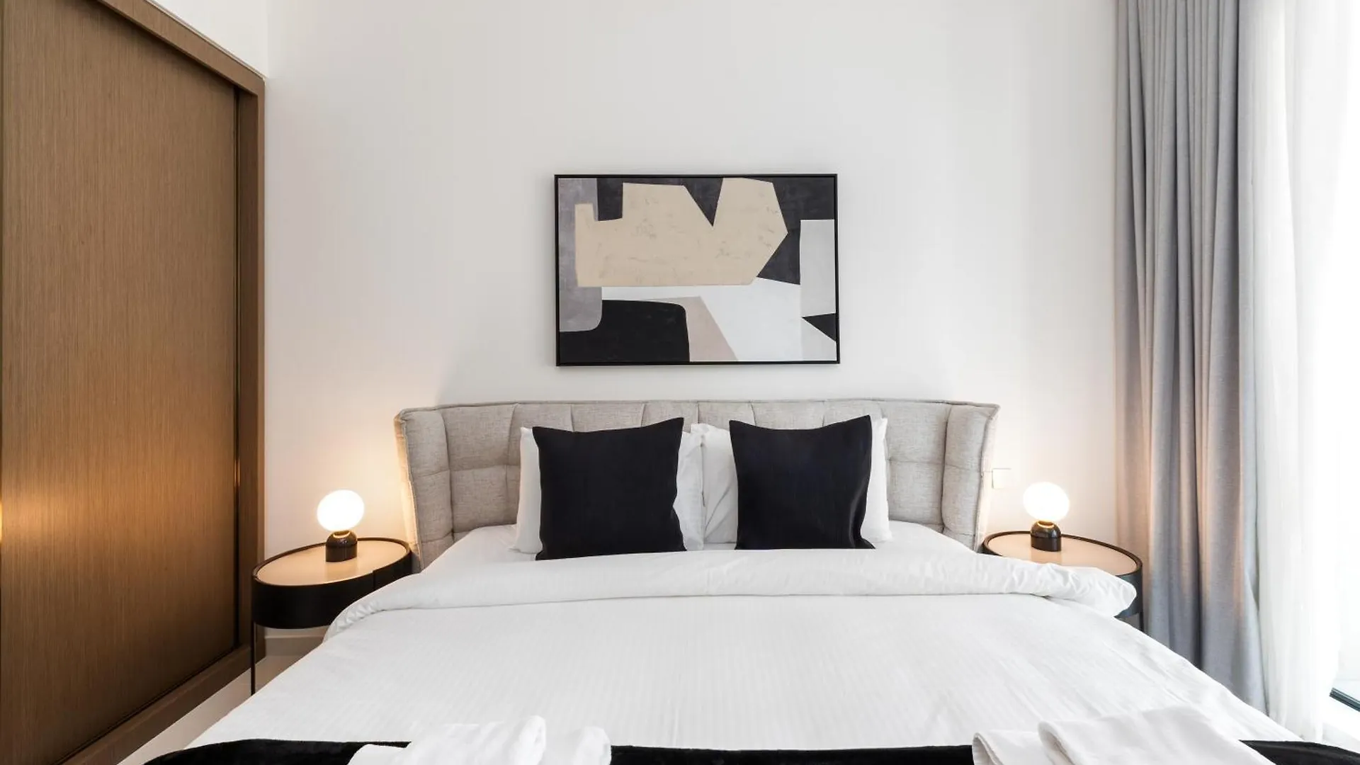 Grand Bleu, Emaar Beachfront - Mint Stay Дубай