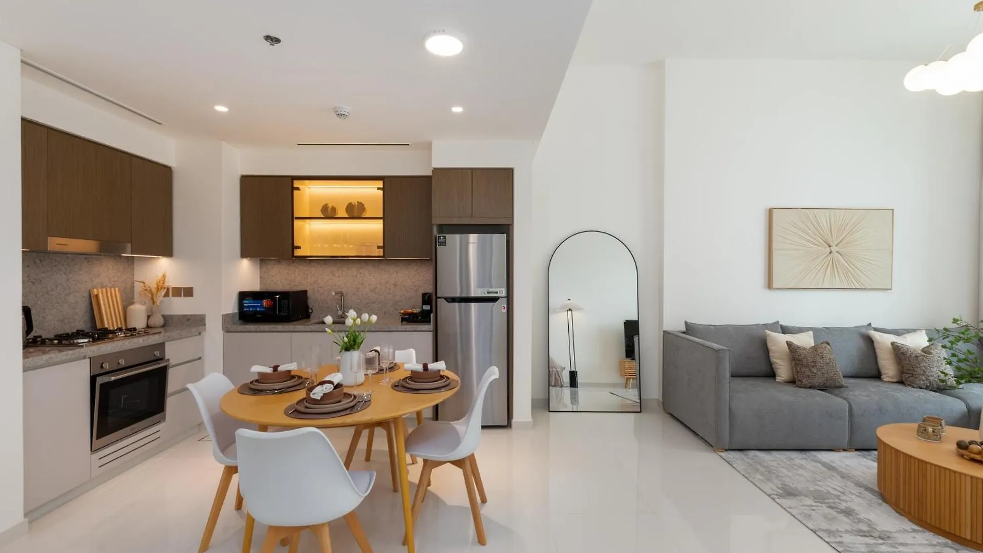 Grand Bleu, Emaar Beachfront - Mint Stay Дубай