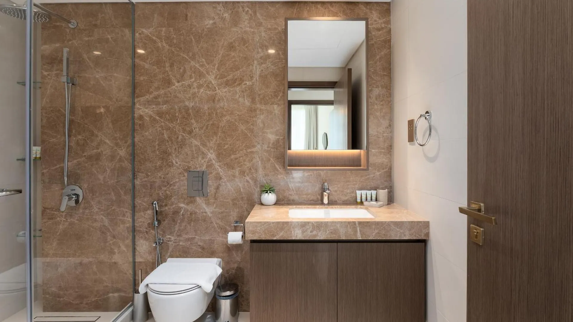 Grand Bleu, Emaar Beachfront - Mint Stay Дубай ОАЭ