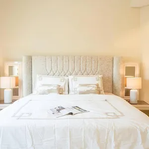 The Palm Luxury 4-Br Beach Club Access Dubai Apartment